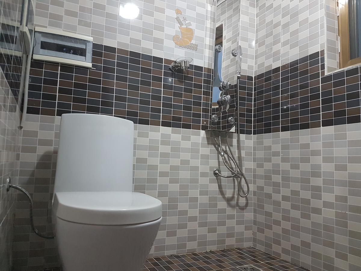 Mbayaville Hotel Douala Exteriör bild