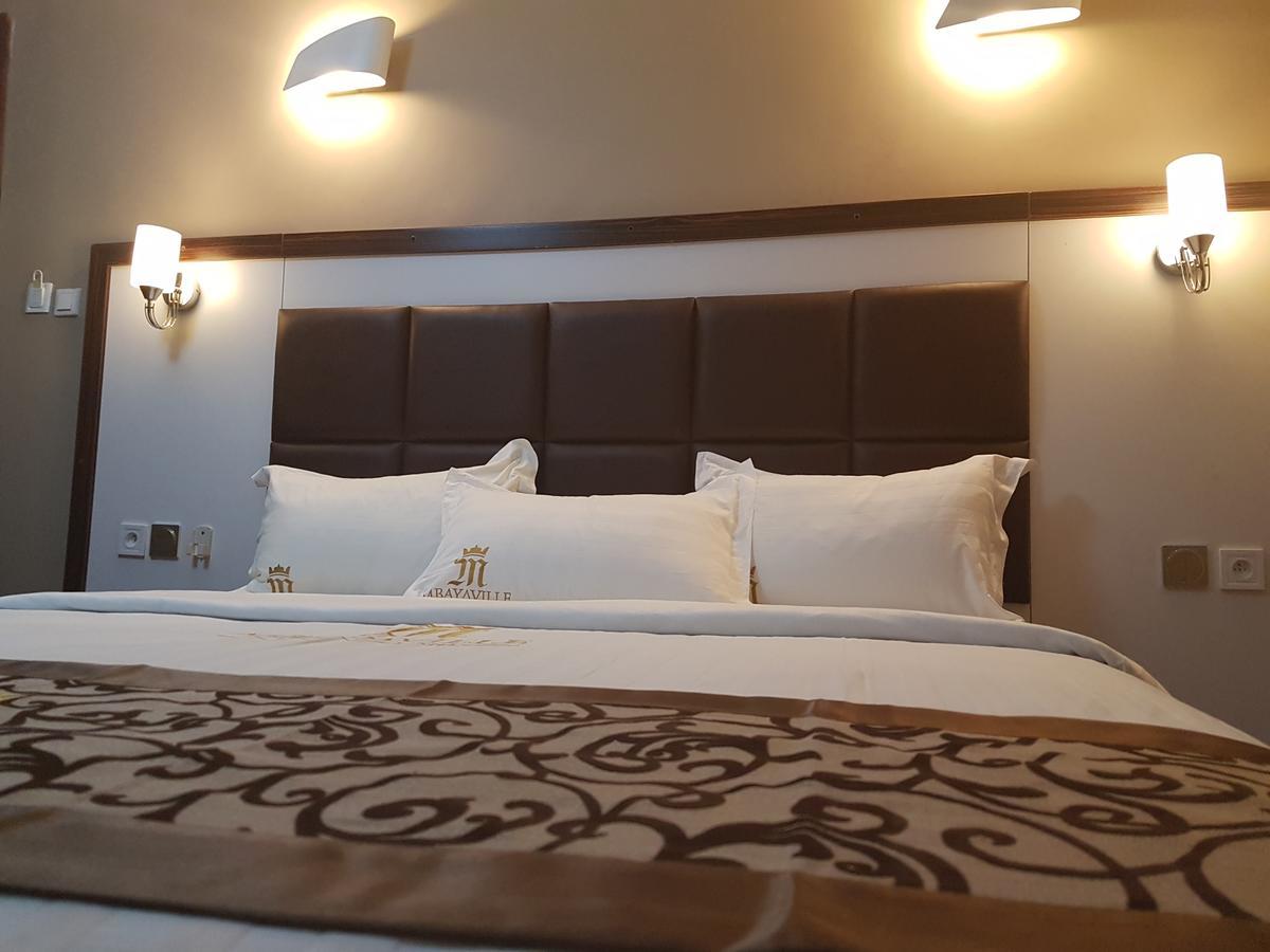 Mbayaville Hotel Douala Exteriör bild