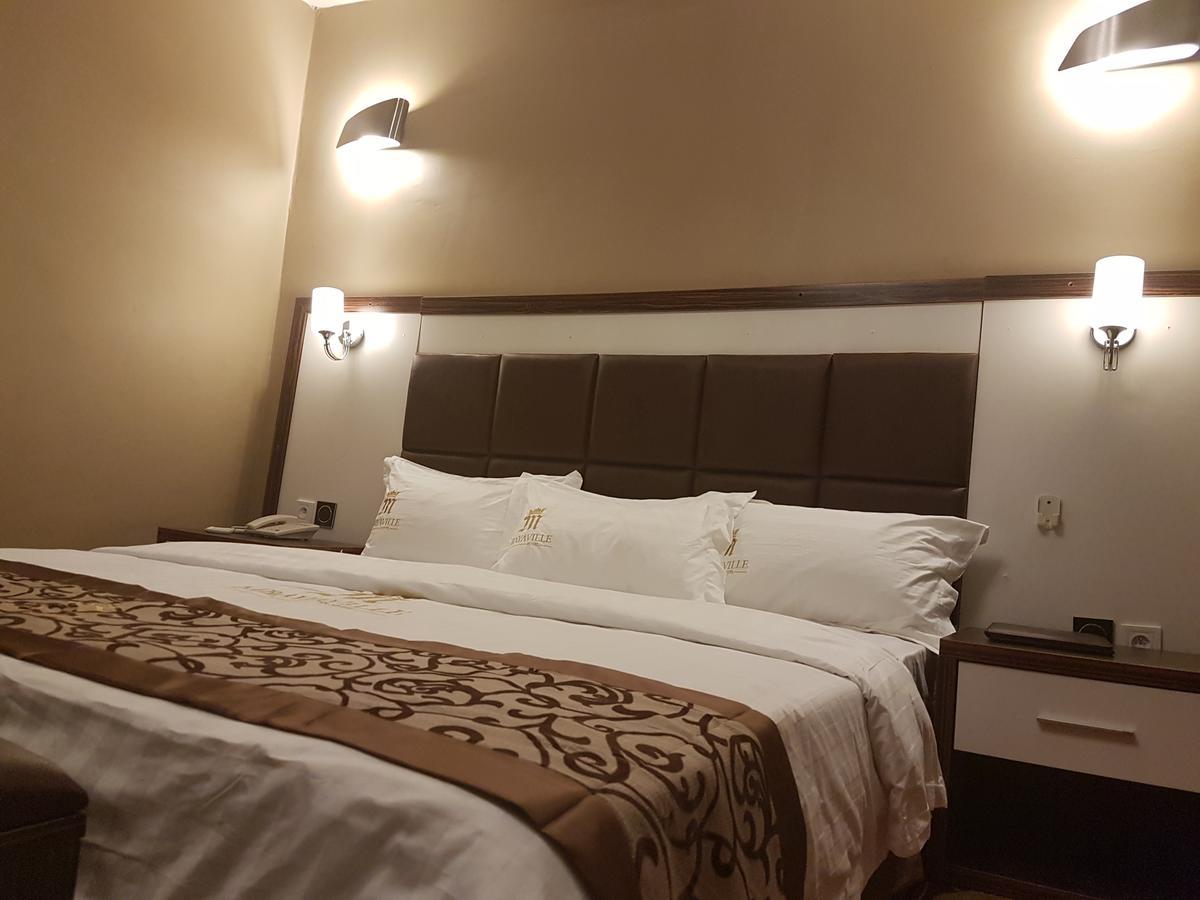 Mbayaville Hotel Douala Exteriör bild