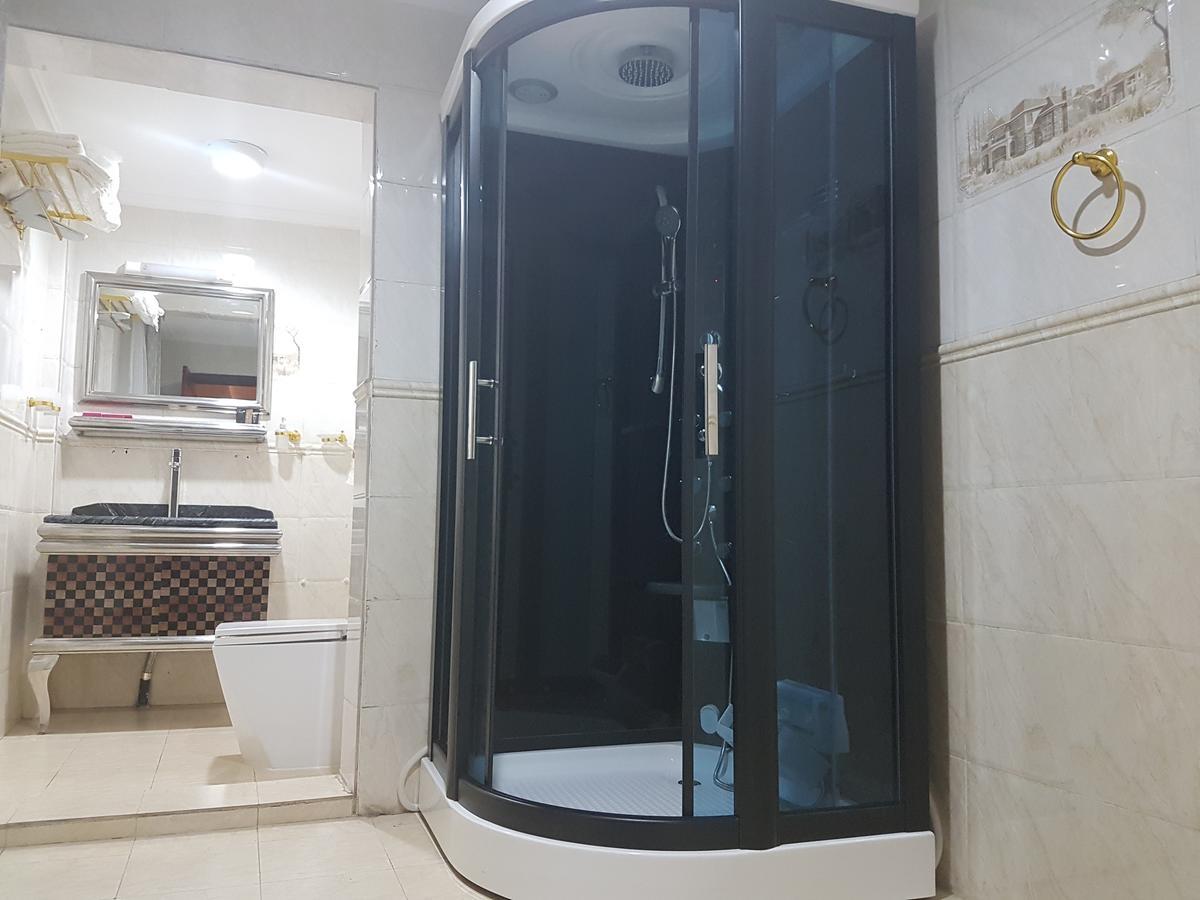 Mbayaville Hotel Douala Exteriör bild